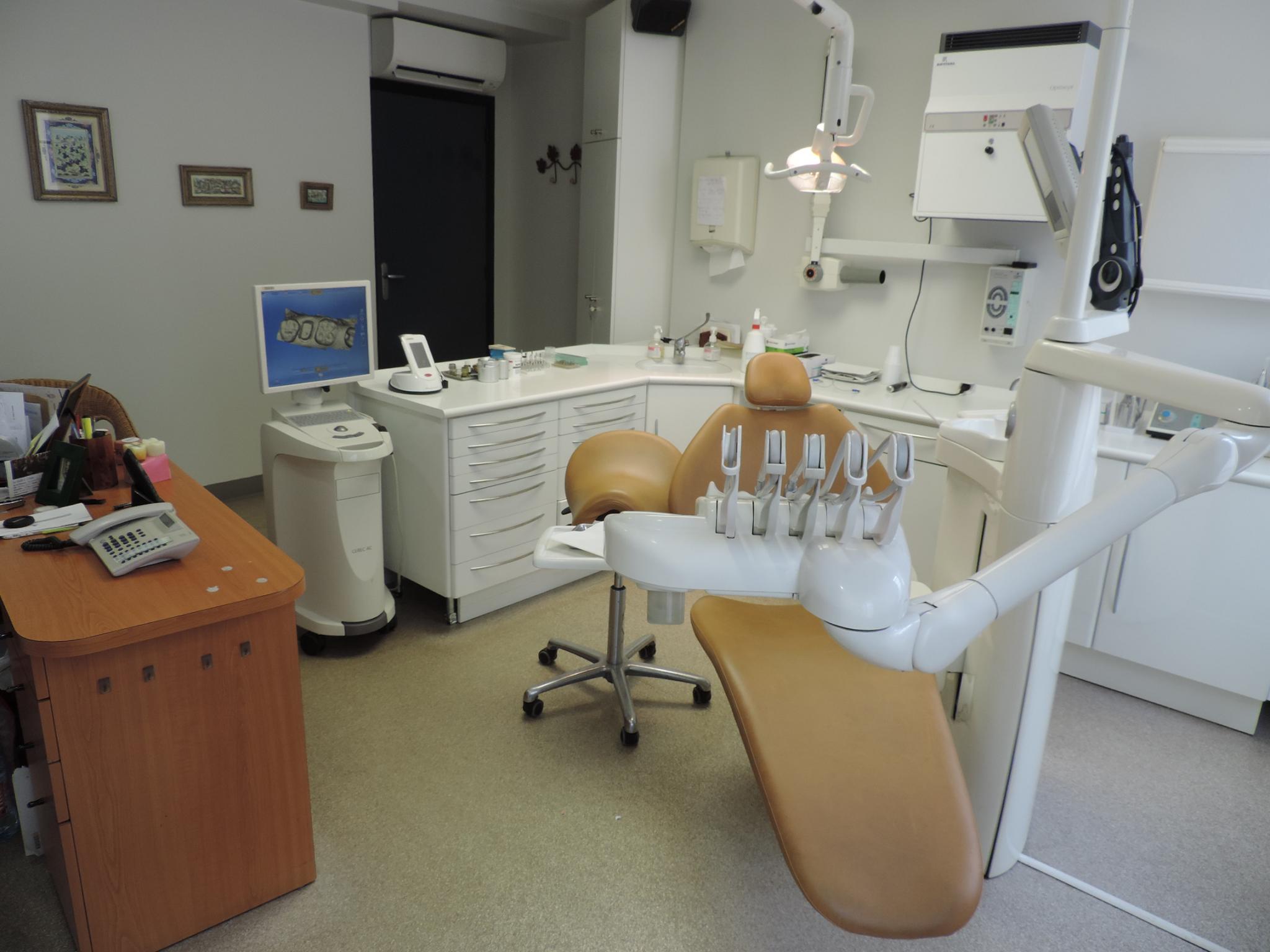 Visiter le dentaire Fontainebleau (77300) Dentiste Dr Youssef